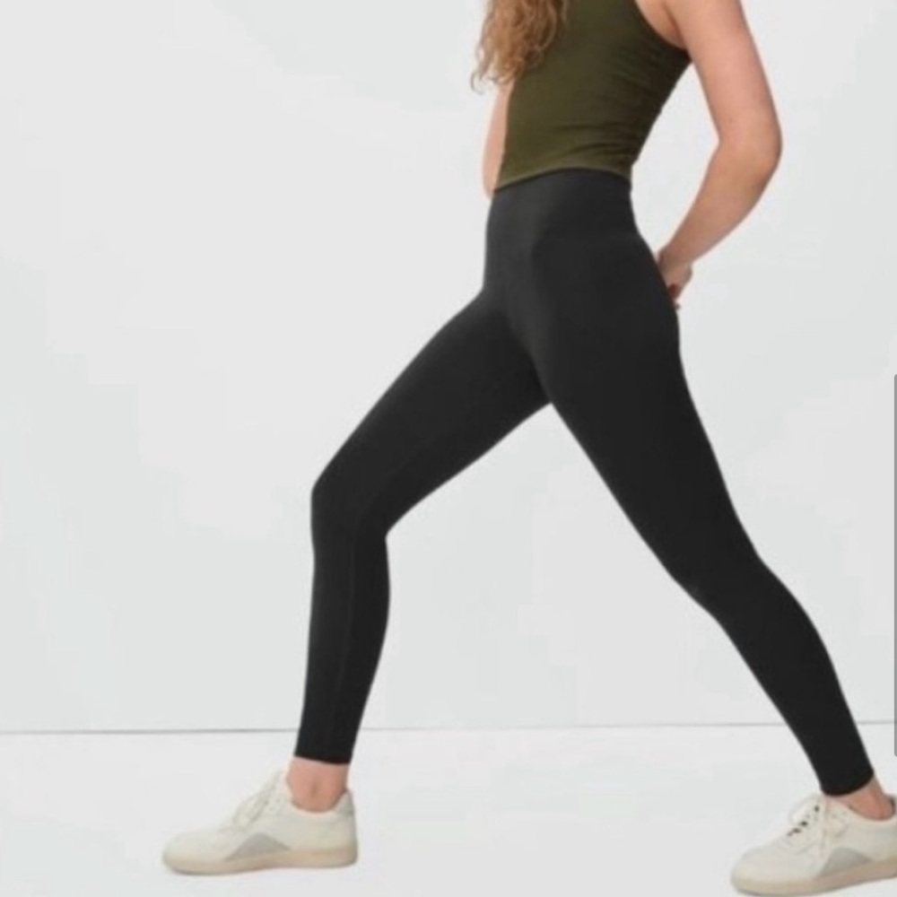 NWOT Everlane ReNew High Waist Perform Legging Black Regular Size Small